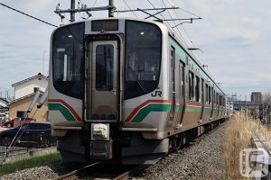 运行于磐越西线等线路的JR东日本E721系列车 (Katsumi Yokoyama)